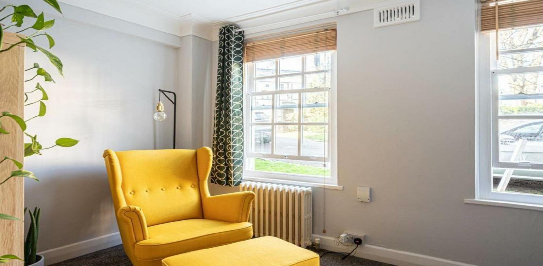 			HEATING and HOT WATER INCLUDED, Studio Apartment, 1 bath, 1 reception Apartment			 Eton Rise, Eton College Road, BELSIZE PARK/CHALK FARM