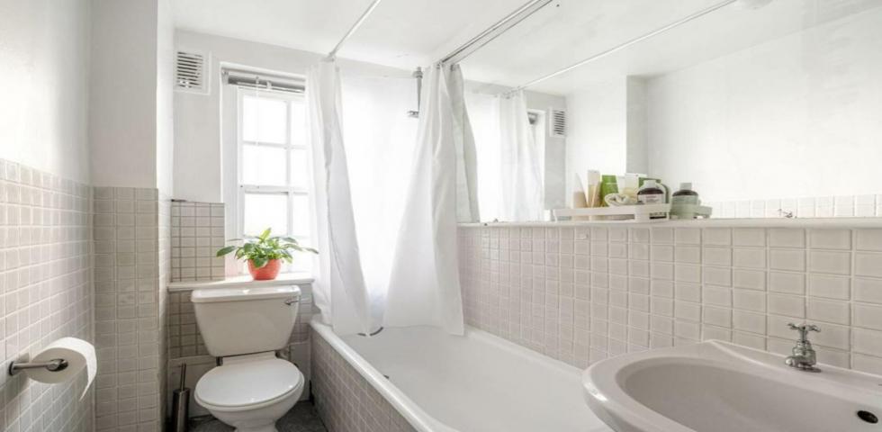 			HEATING and HOT WATER INCLUDED, Studio Apartment, 1 bath, 1 reception Apartment			 Eton Rise, Eton College Road, BELSIZE PARK/CHALK FARM