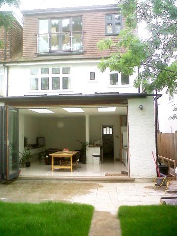 			LET, 4 Bedroom, 1 bath, 1 reception House			 Mayfield Avenue, FINCHLEY