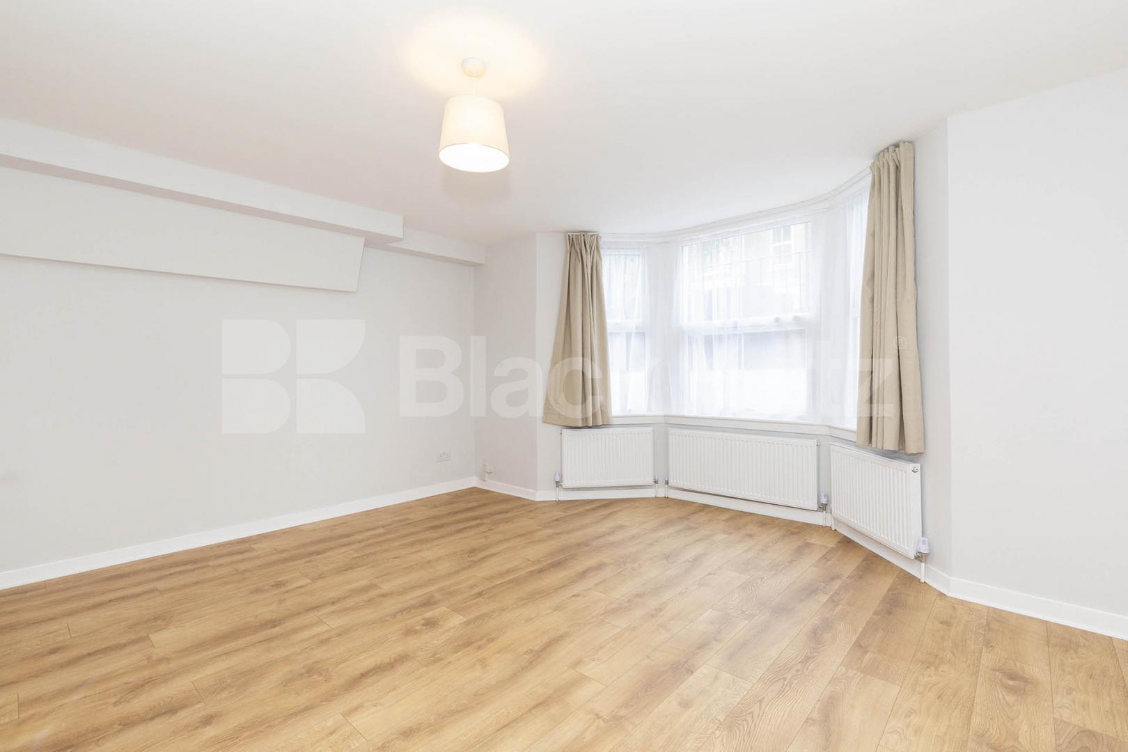 Black Katz is proud to offer this superb two bedroom garden flat finished to a high standard Burlington Gardens, London, W3,  London