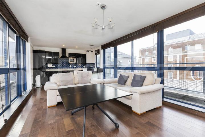 Spectacular penthouse in a central location EC1 Masons Yard , Clerkenwell 