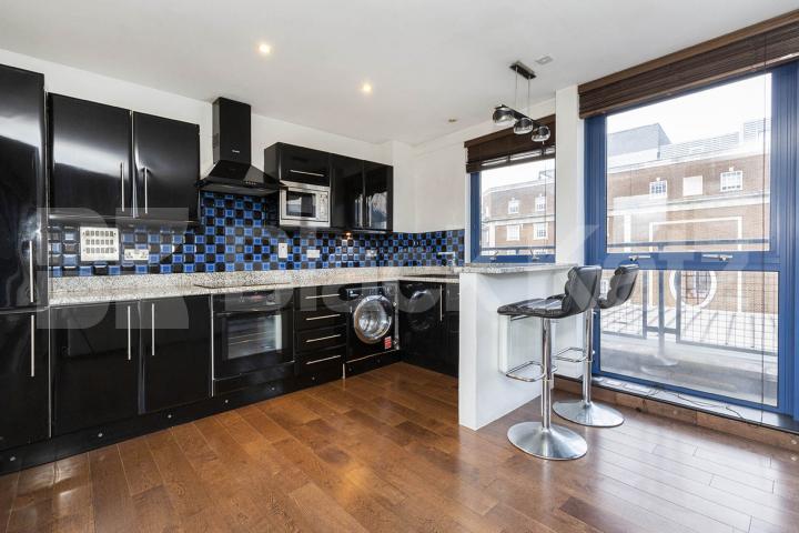Spectacular penthouse in a central location EC1 Masons Yard , Clerkenwell 
