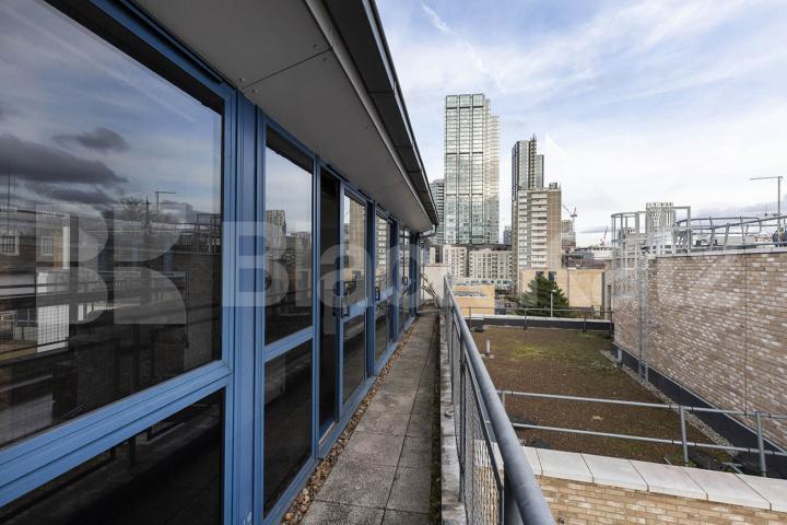 Spectacular penthouse in a central location EC1 Masons Yard , Clerkenwell 