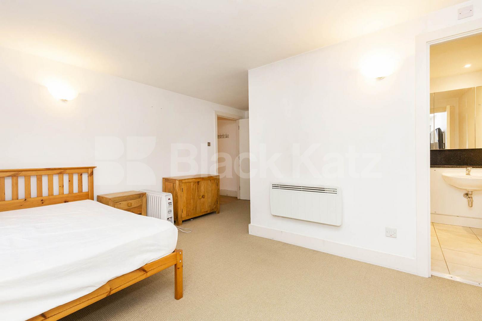 Spectacular penthouse in a central location EC1 Masons Yard , Clerkenwell 