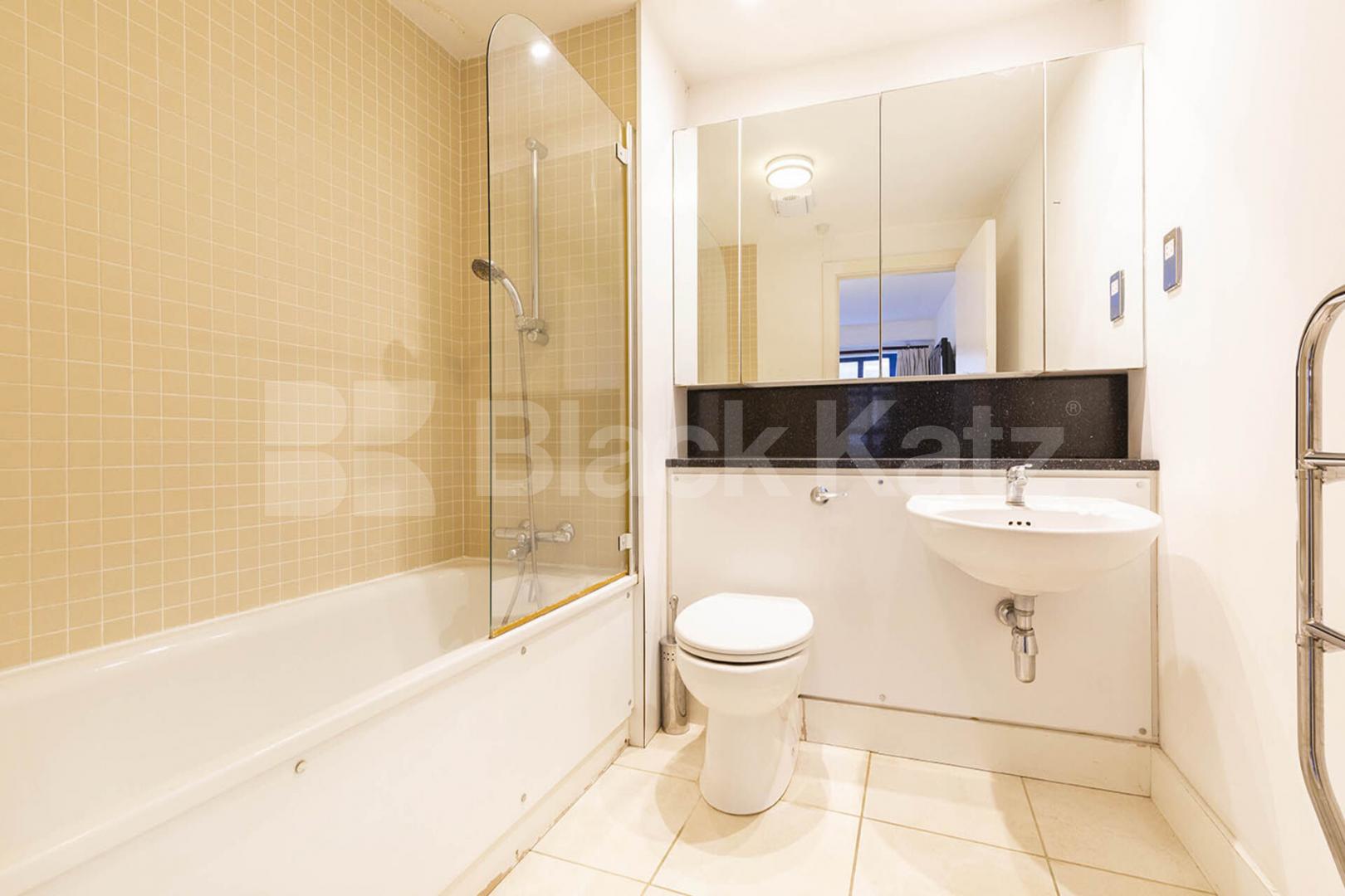 Spectacular penthouse in a central location EC1 Masons Yard , Clerkenwell 