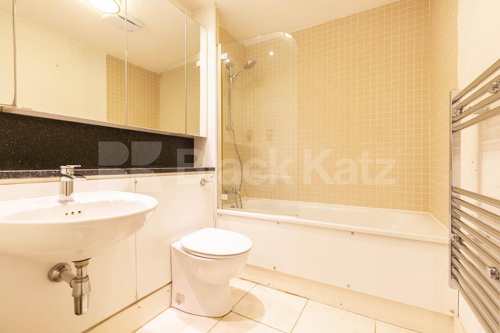 Spectacular penthouse in a central location EC1 Masons Yard , Clerkenwell 