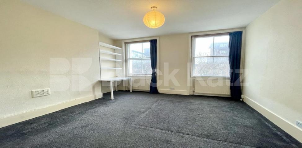 			LET , 2 Bedroom, 1 bath, 1 reception Apartment			 Blackfriars Road, Southwark
