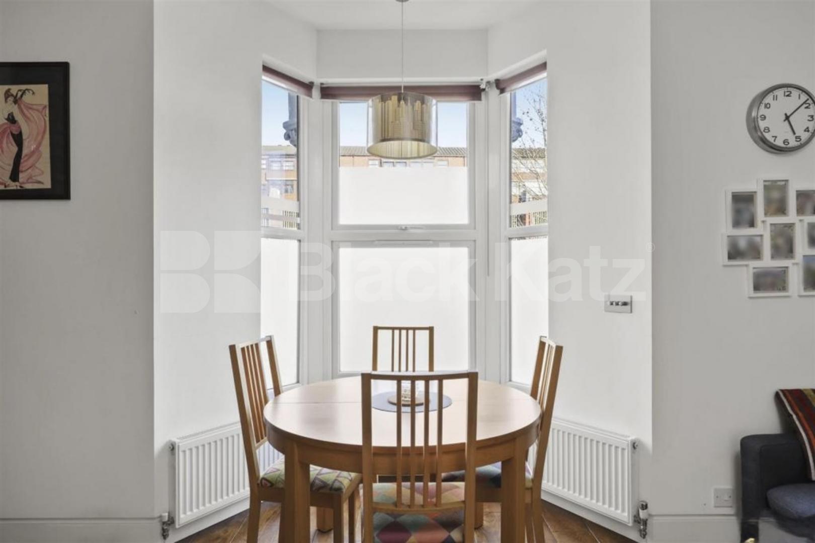 Spacious Split-Level Two Bedroom Apartment on High Road, N15 High Road, Seven Sisters