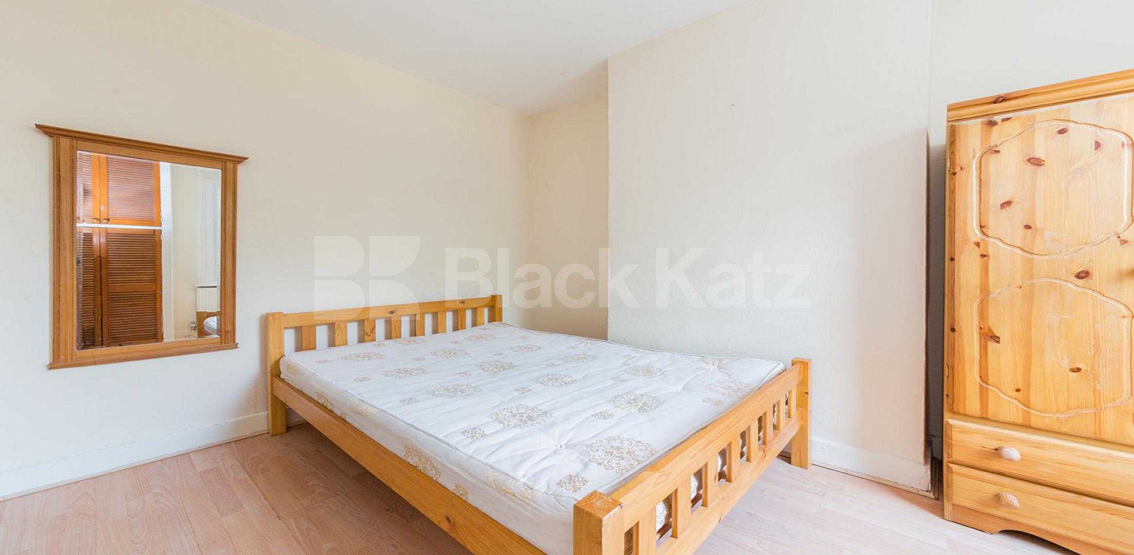 A well-presented two-bedroom property available to rent on Cotleigh Road, offering comfortable and convenient living.The property features two spacious double bedrooms, both fully furnished to a good standard, providing ample space for relaxation and Cotleigh Road, London, NW6,  London