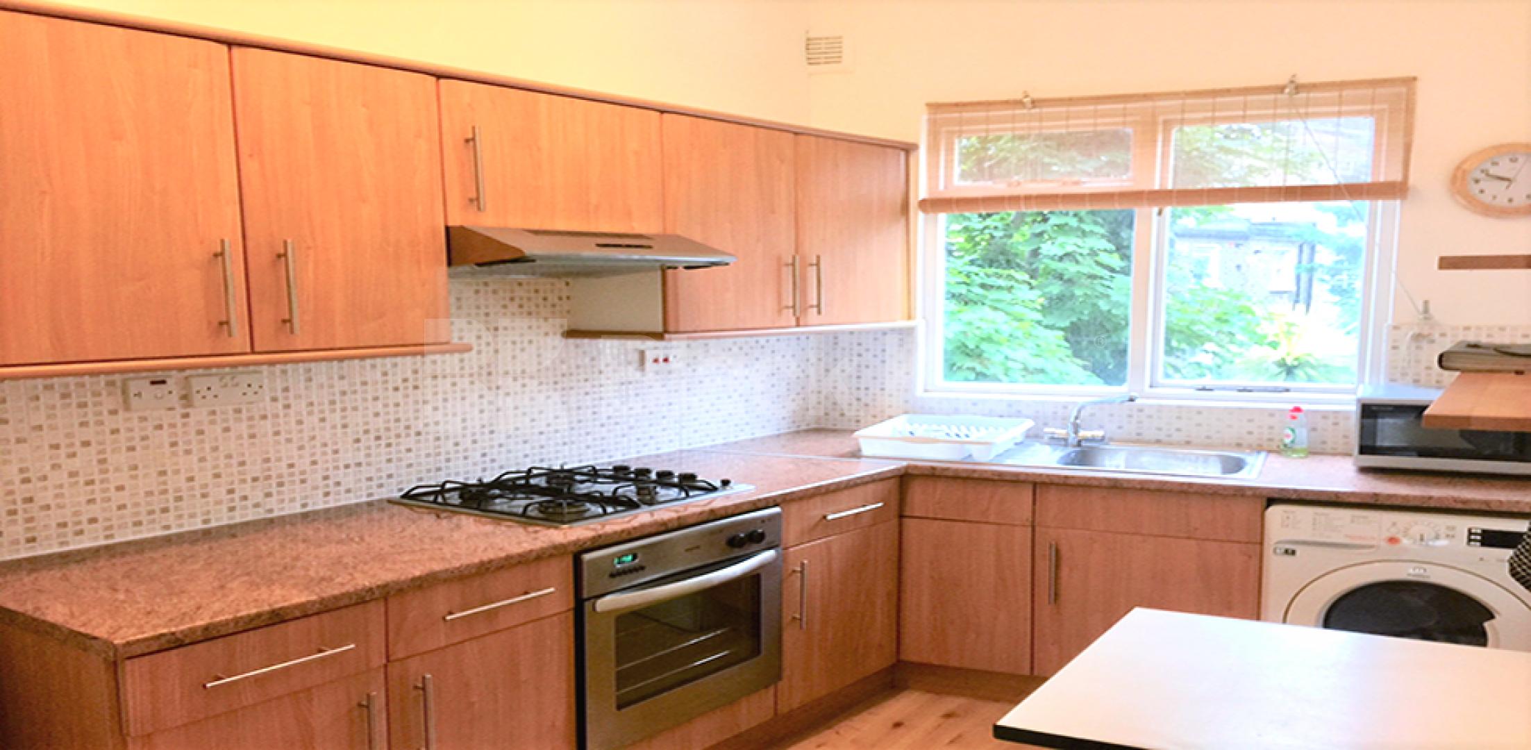 Spacious one bed within a period house mins to tube and shops in maida vale Fernhead Road, Maida Vale / Queens Park