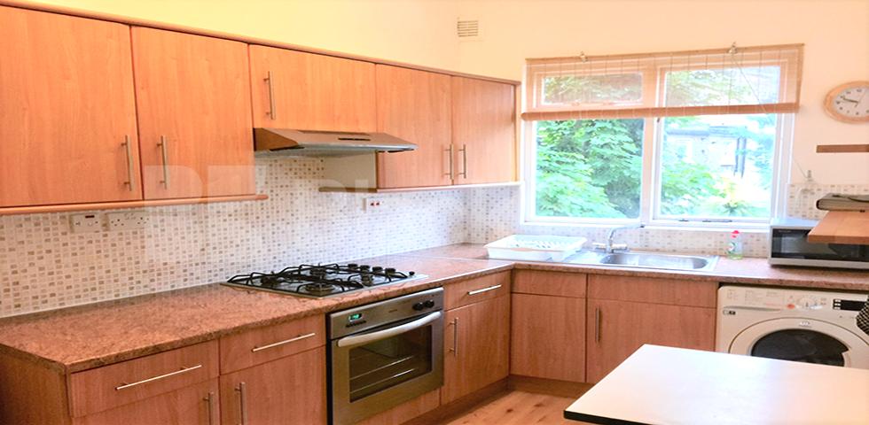 Spacious one bed within a period house mins to tube and shops in maida vale Fernhead Road, Maida Vale / Queens Park