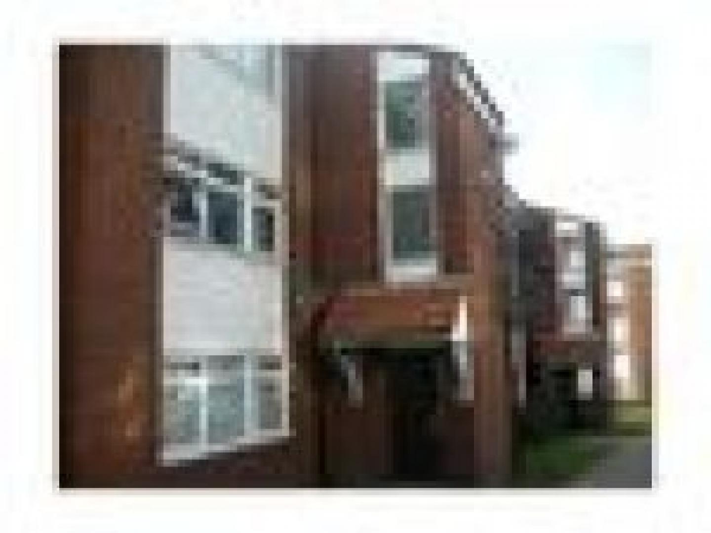 			2 Bedroom, 1 bath, 1 reception Flat			 Font Hills, EAST FINCHLEY