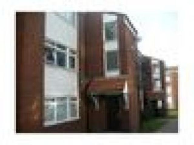 			2 Bedroom, 1 bath, 1 reception Flat			 Font Hills, EAST FINCHLEY