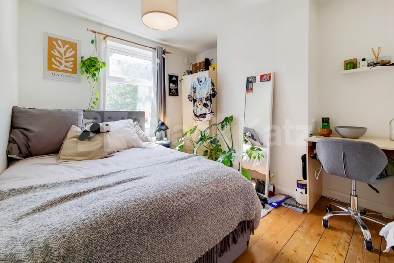 3 bedroom house close to zone 2 station with easy access to central London Mitford Road, Archway