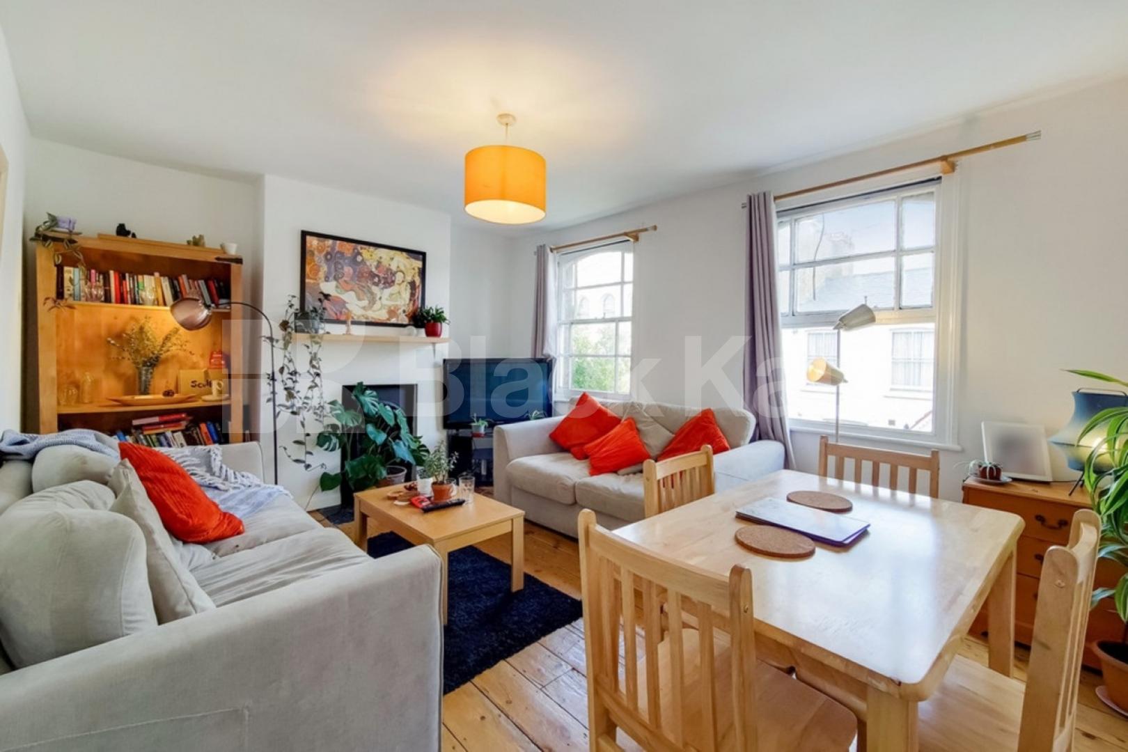 3 bedroom house close to zone 2 station with easy access to central London Mitford Road, Archway