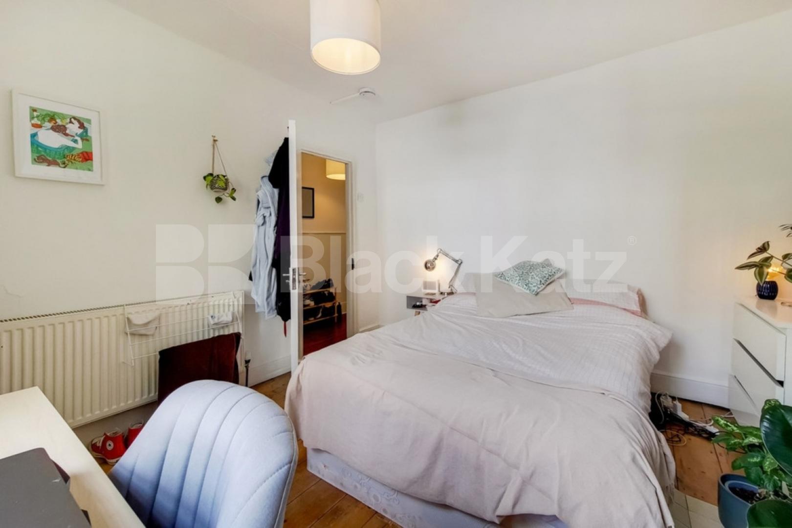 3 bedroom house close to zone 2 station with easy access to central London Mitford Road, Archway