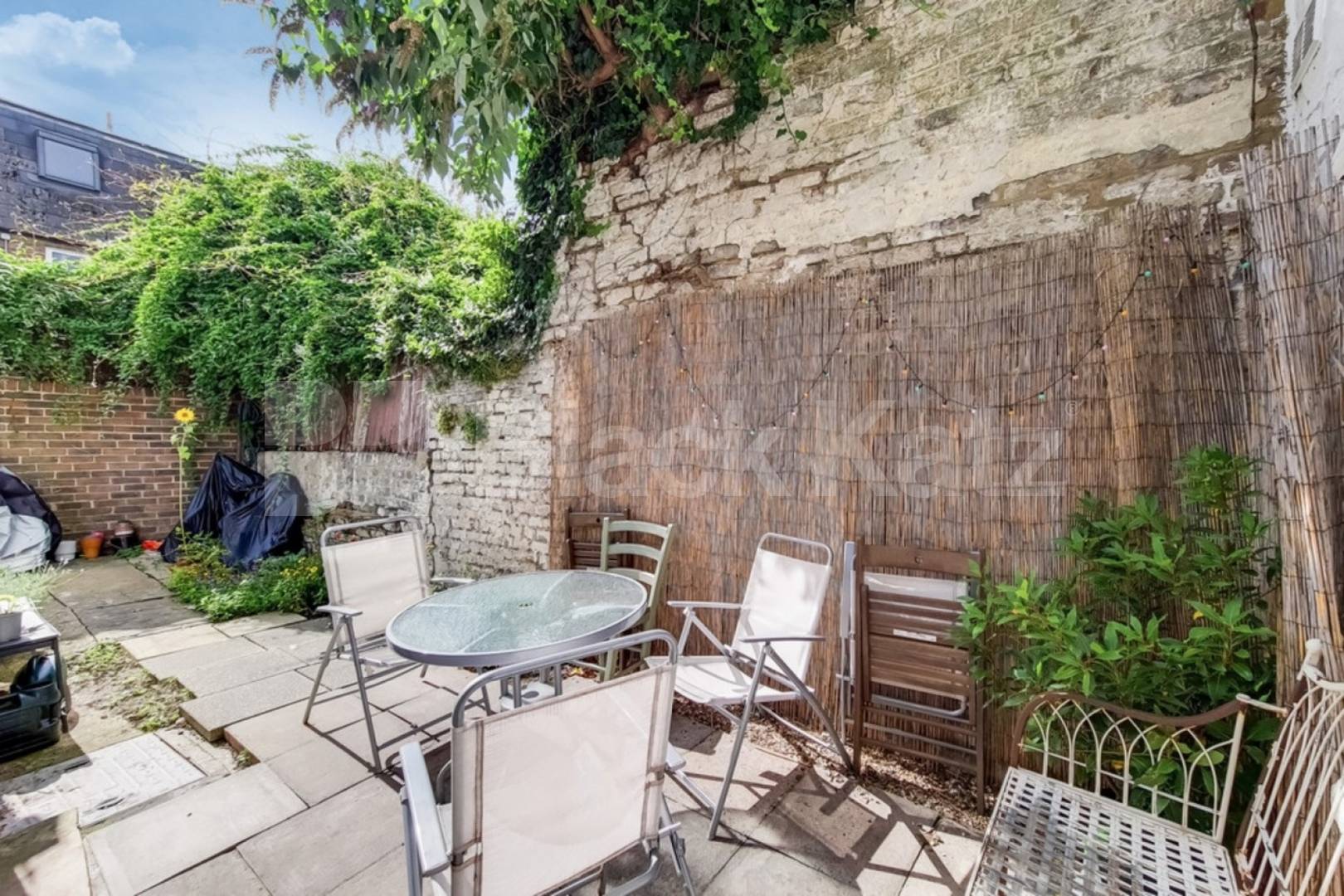 3 bedroom house close to zone 2 station with easy access to central London Mitford Road, Archway