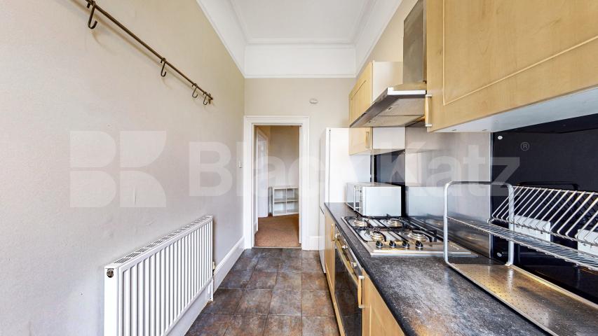 			2 Bedroom, 1 bath, 1 reception 			 West End Lane,  London  NW6