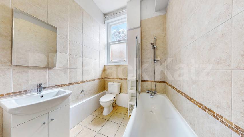 			2 Bedroom, 1 bath, 1 reception 			 West End Lane,  London  NW6