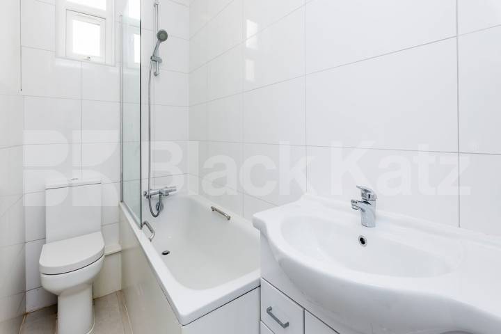 3 bedroom 1 bathroom property located in a prime area of Muswell Hill Alexandra Gardens, Muswell Hill 