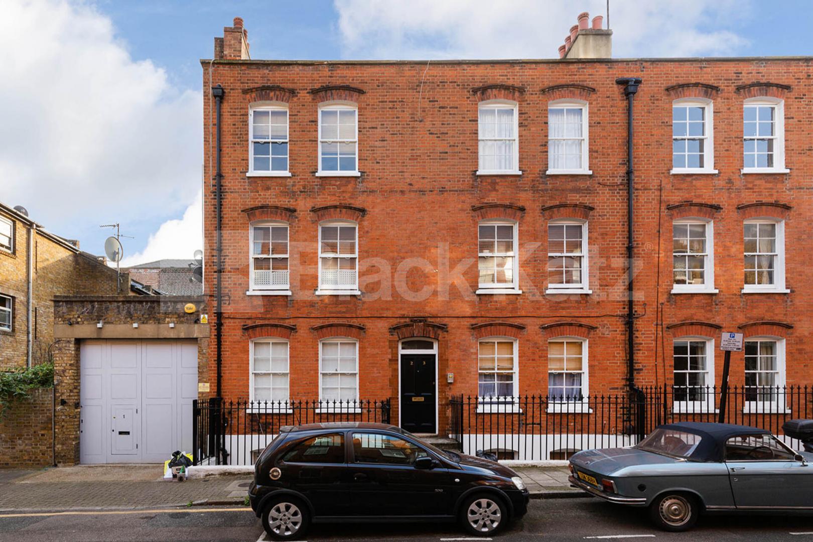Stunning two bedroom flat set in a period conversion in the heart of Angel Paget Street, Angel / Clerkenwell