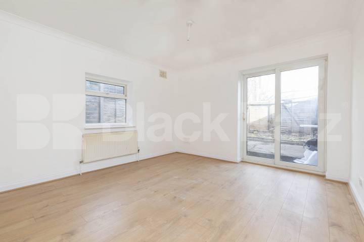 Furnished or Unfurnished / Suitable for Sharers or a Family Claremont Road, London, NW2,  London