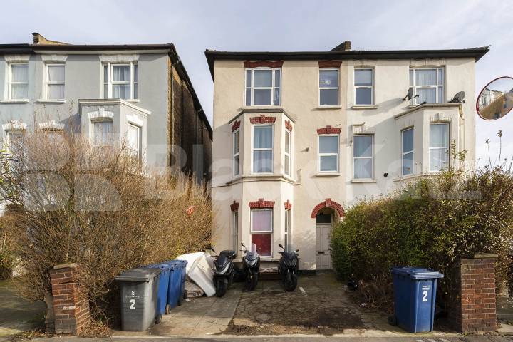 Furnished or Unfurnished / Suitable for Sharers or a Family Claremont Road, London, NW2,  London