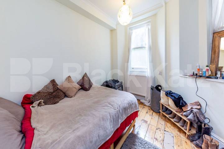 Located within a mansion block close to Highgate Village Hornsey Lane, Highgate