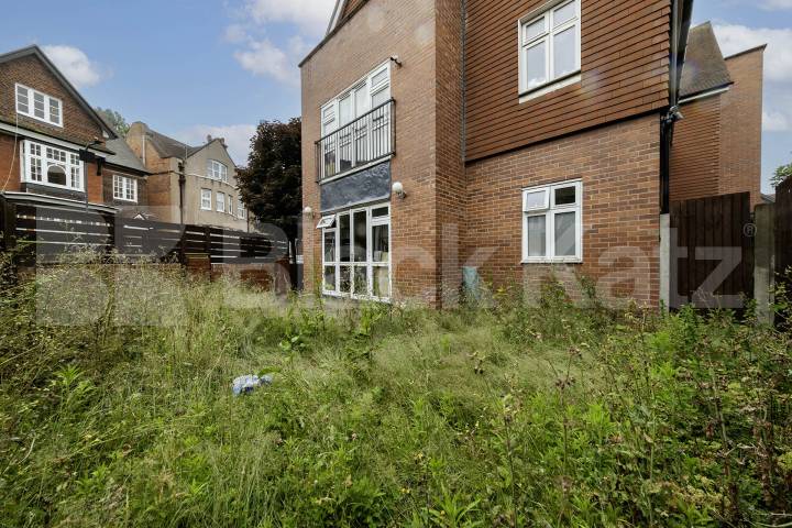 This is a great apartment in a modern newly built block a short walk from Willesden Green tube Heathfield Park, Willesden Green, NW2,  Lotus House