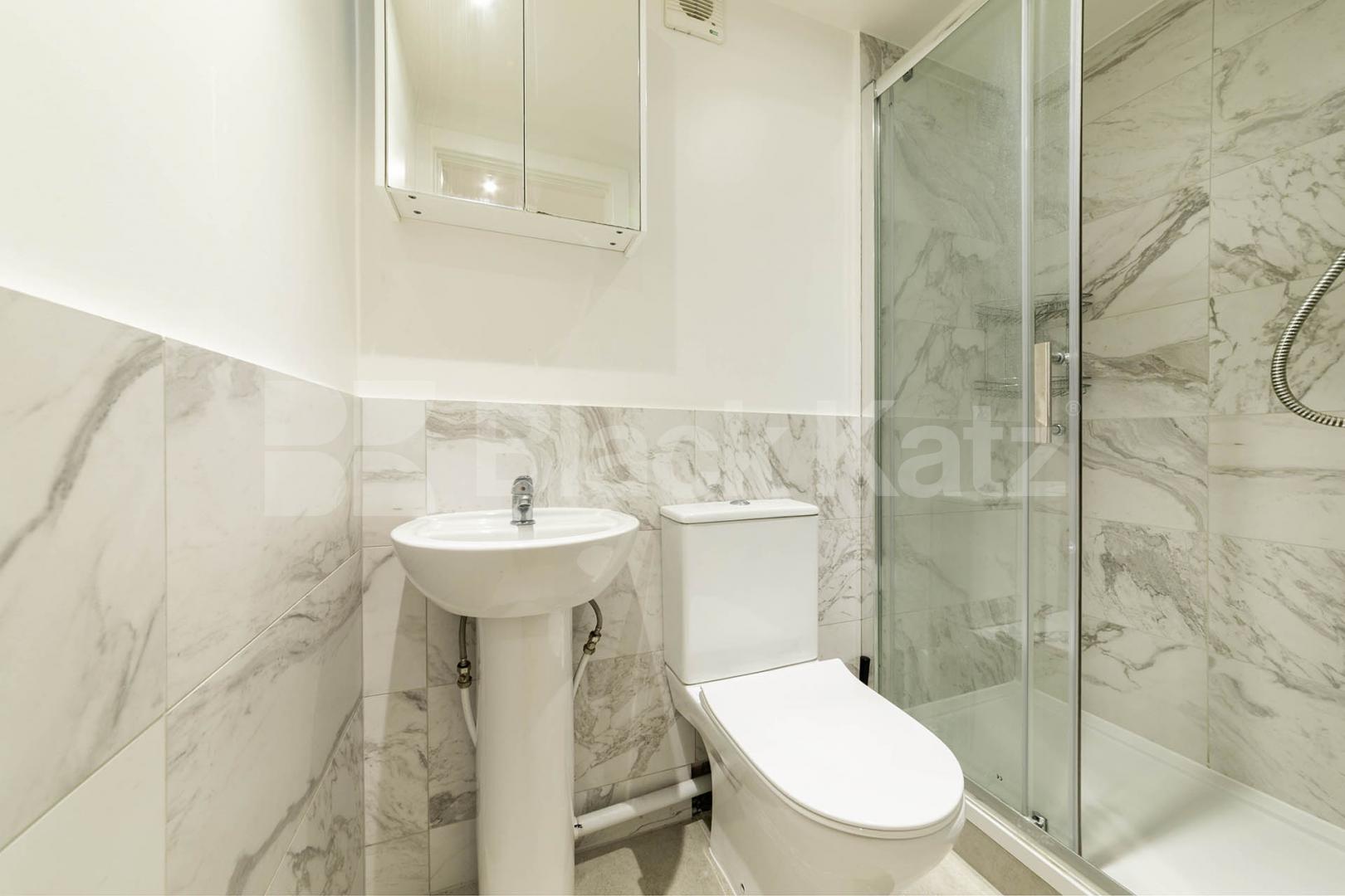Situated in the heart of Willesden Green, NW2, this spacious four-bedroom, four-bathroom ground floor apartment offers an exceptional amount of living space and is available for immediate occupation Willesden Lane, Maygreen Court, NW2,  Maygreen Court