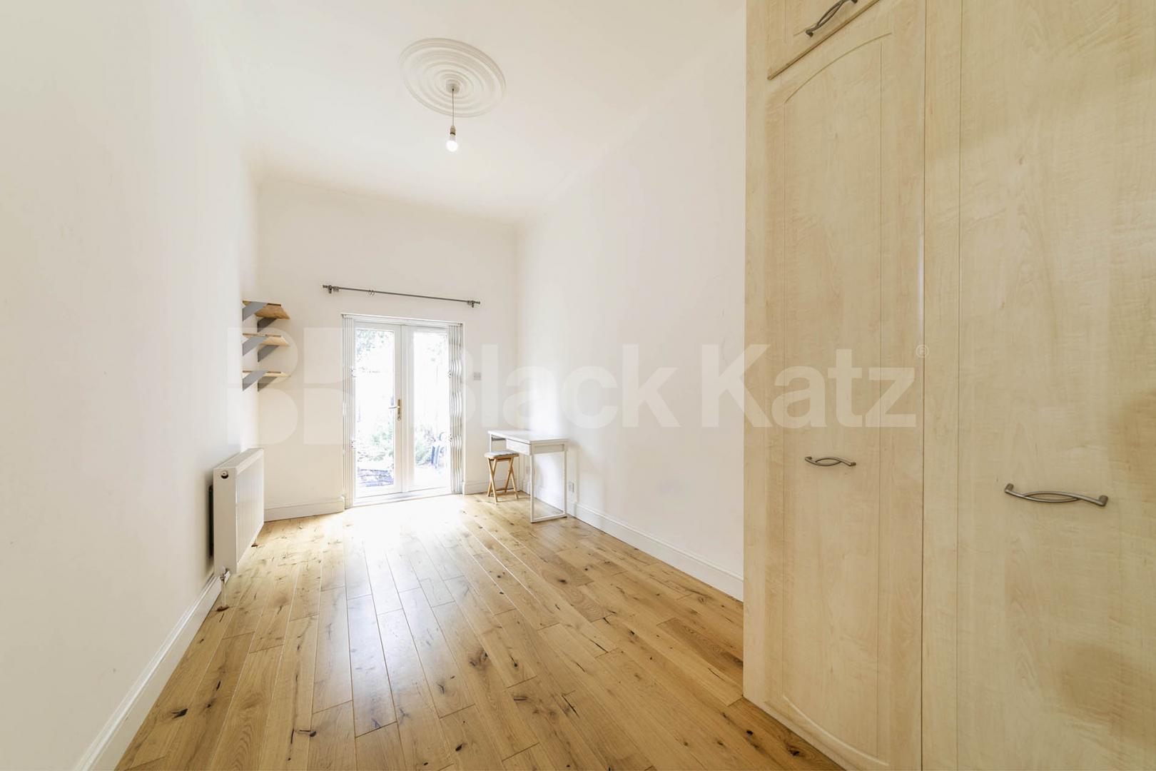 Situated in the heart of Willesden Green, NW2, this spacious four-bedroom, four-bathroom ground floor apartment offers an exceptional amount of living space and is available for immediate occupation Willesden Lane, Maygreen Court, NW2,  Maygreen Court