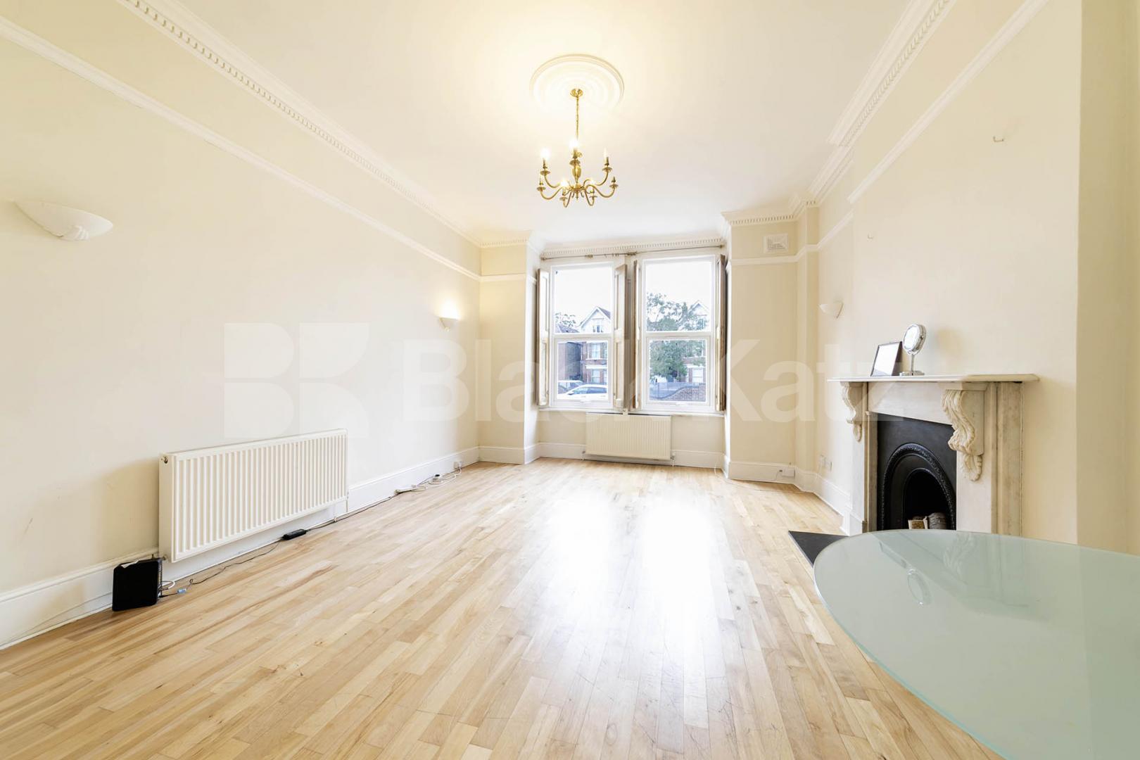Situated in the heart of Willesden Green, NW2, this spacious four-bedroom, four-bathroom ground floor apartment offers an exceptional amount of living space and is available for immediate occupation Willesden Lane, Maygreen Court, NW2,  Maygreen Court