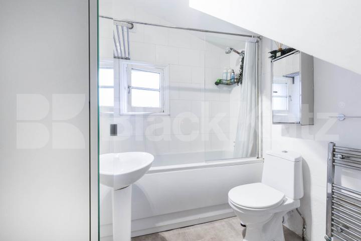 A bright and spacious one-bedroom apartment set on the raised ground floor of a well-maintained period property on the sought-after Priory Road, NW6.Beautifully presented throughout, the apartment features light oak flooring, creating a fresh and con Priory Road, London, NW6,  London