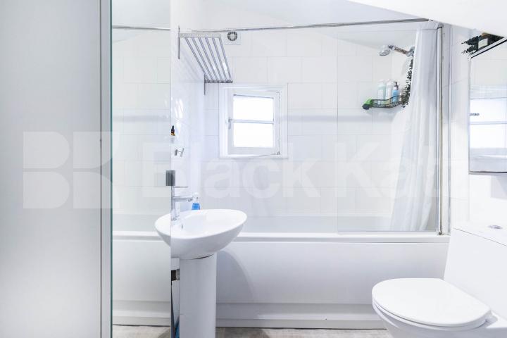 			2 Bedroom, 1 bath, 1 reception 			 Fordwych Road, London, NW2,  London