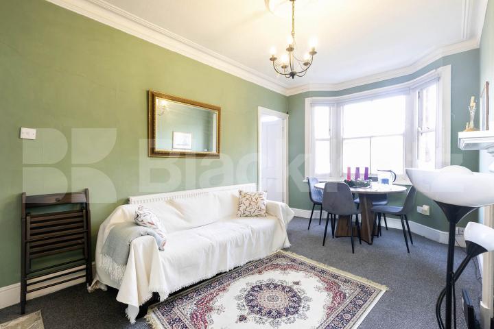 			2 Bedroom,  bath, 1 reception 			 Stanlake Road,  Swindon House  W12