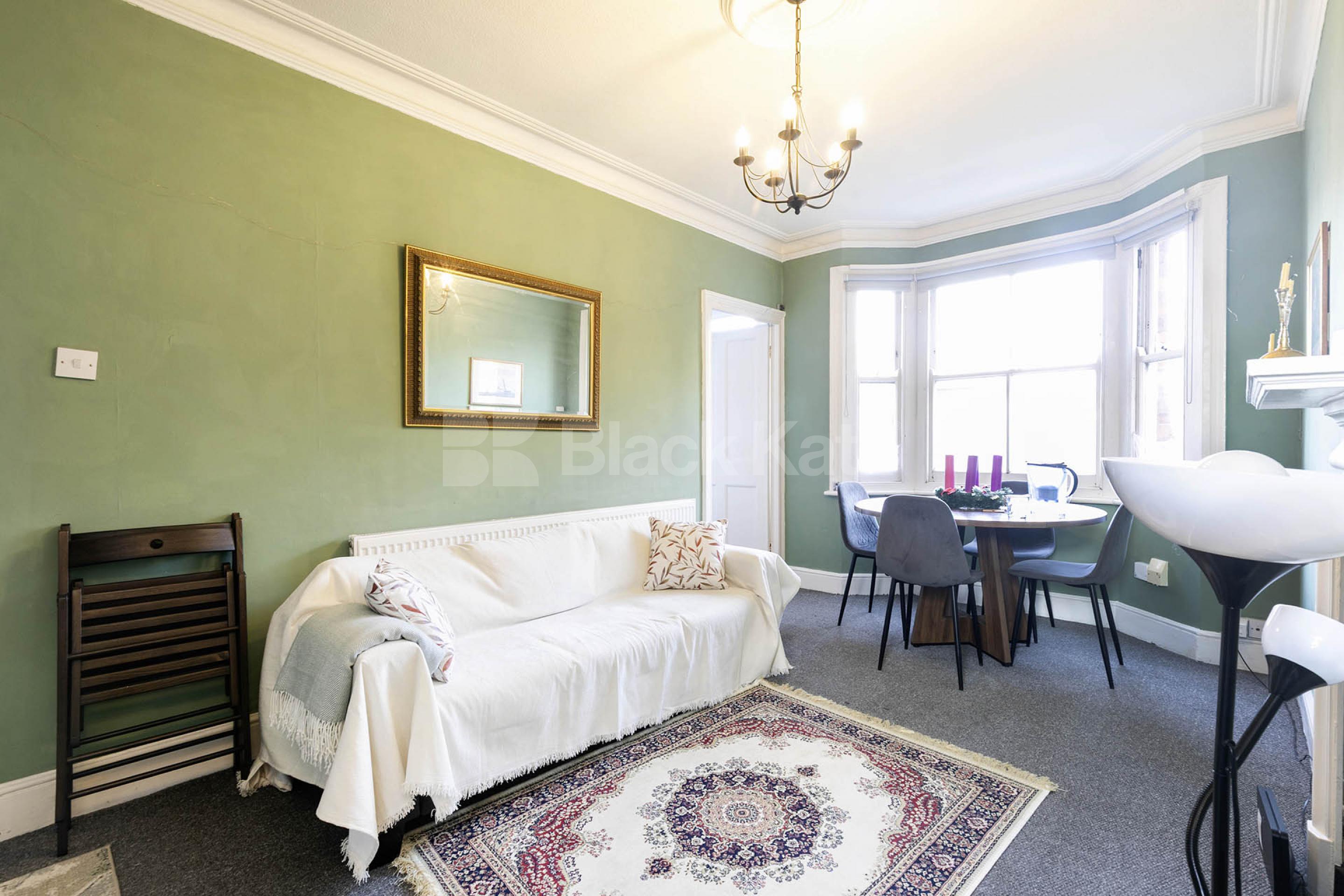 			2 Bedroom, 1 bath, 1 reception 			 Stanlake Road, Swindon House, W12,  Swindon House W12