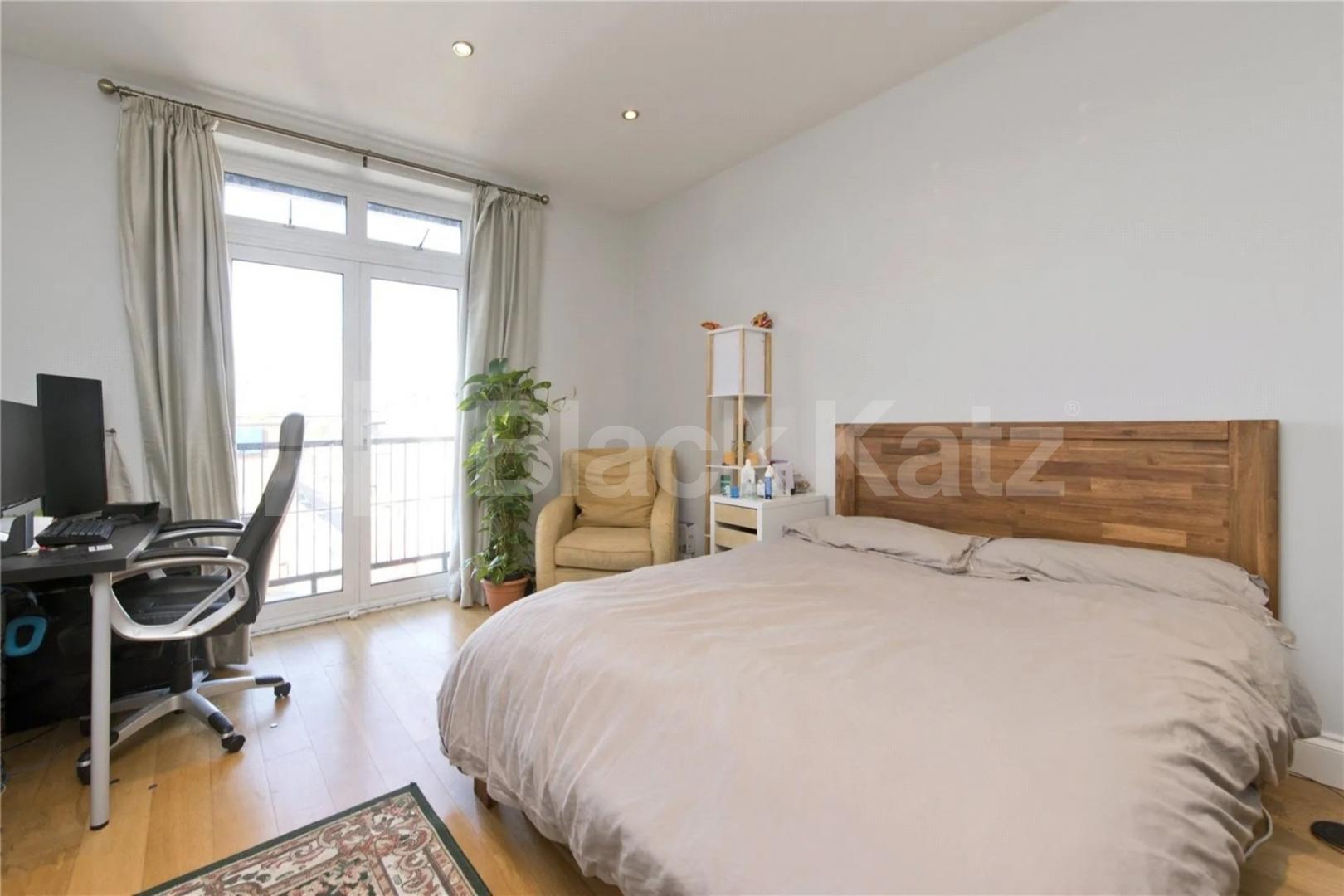 4 double bedrooms wtih 2 bathrooms Inc all bills except council tax Camden Road, Holloway