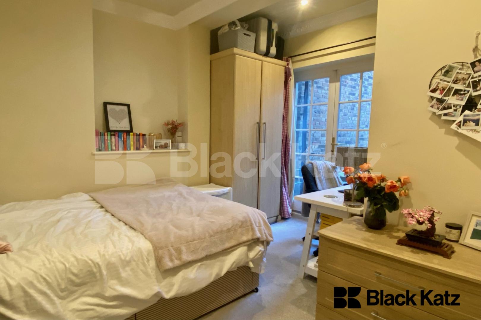 Split level four bedroom garden flat in the heart of Pimlico Lupus Street, Pimlico