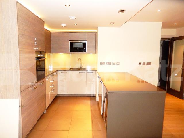 			Under Offer, 2 Bedroom, 1 bath, 1 reception Apartment			 Park Street, Fulham