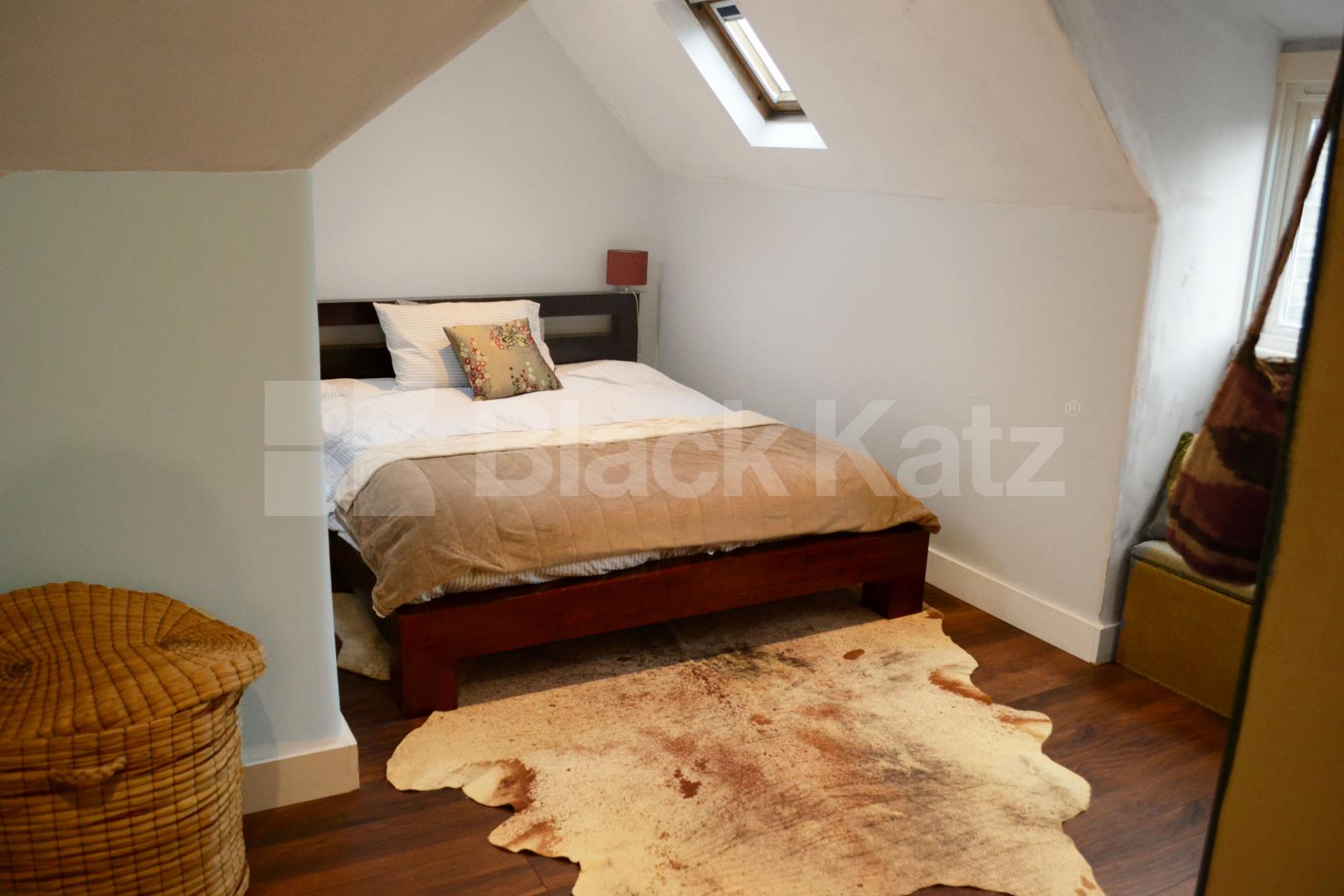 			Includes all bills!, 1 Bedroom, 1 bath, 1 reception Flat			 Fairfield Road, Crouch End