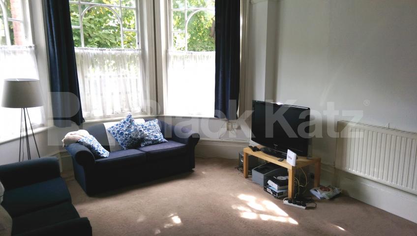 			2 Bedroom, 1 bath, 1 reception Ground Floor Flat			 Linden Mansions, Highgate Village