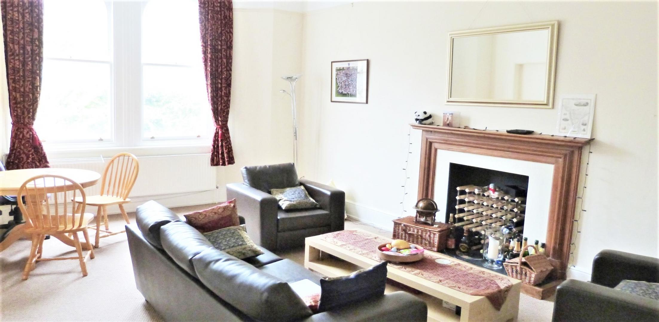 			2 Bedroom, 1 bath, 1 reception Flat			 West End Lane, WEST HAMPSTEAD