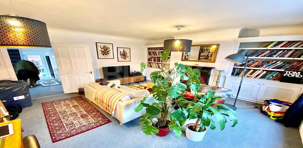 			2 Bedroom, 1 bath, 1 reception Flat			 The Broadway, Crouch End