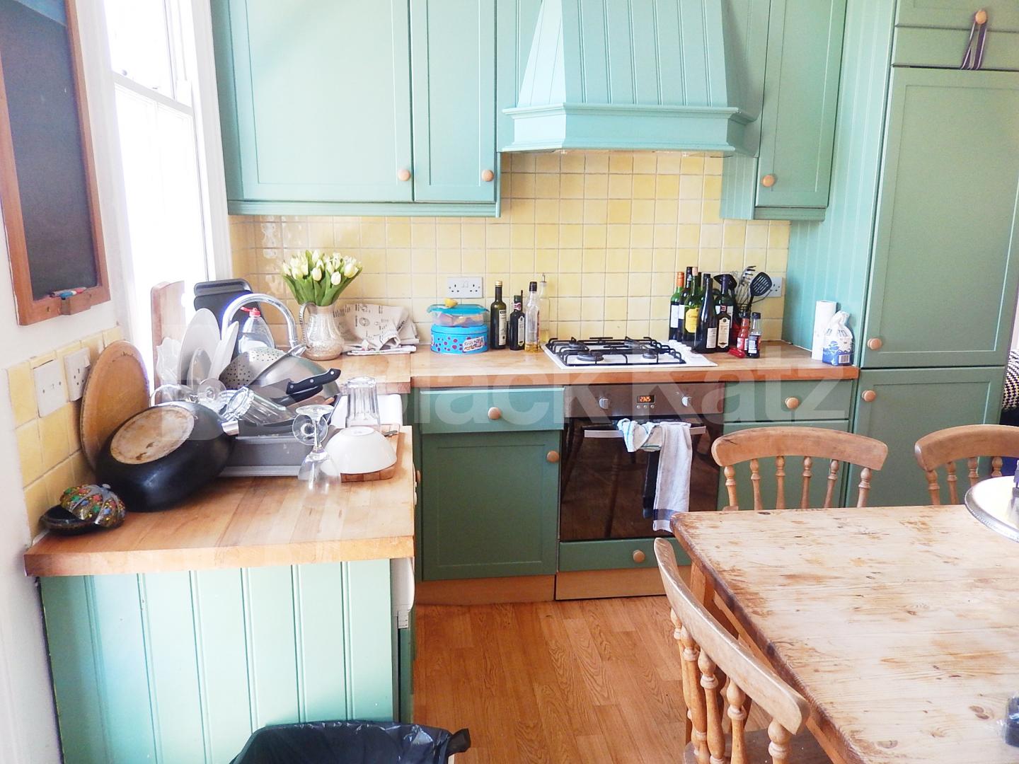 			NEW INSTRUCTION (Private Garden), 3 Bedroom, 1 bath, 1 reception Maisonette			 Jeddo Road, Shepherds Bush