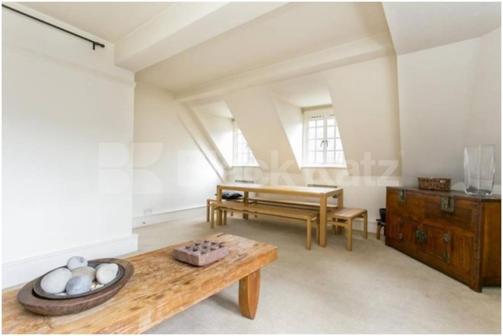 			NEW INSTRUCTION, 1 Bedroom, 1 bath, 1 reception Apartment			 White Rose Court.Widegate Street, Spitalfields 