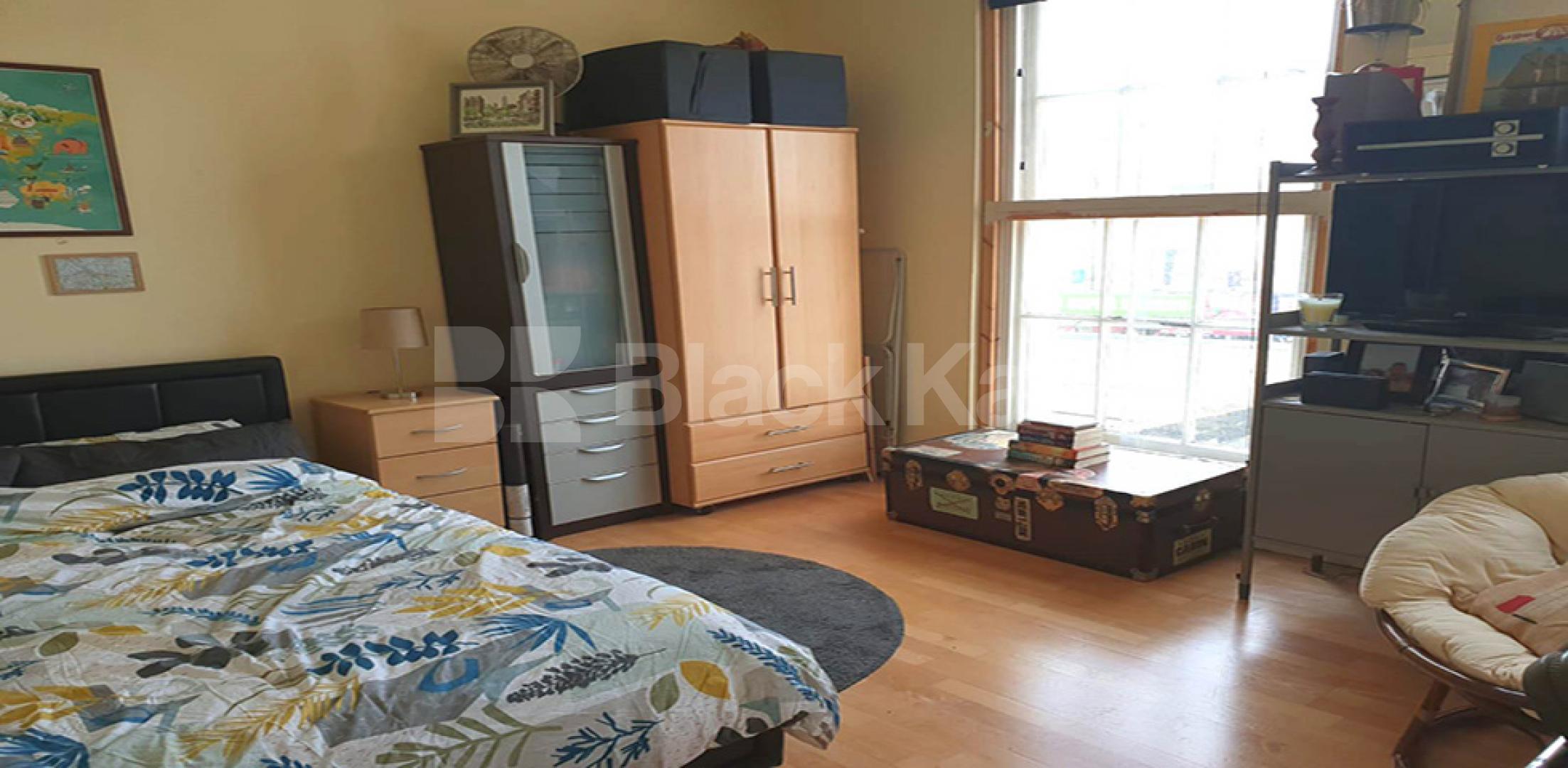 Cosy studio located in the heart of Camden with a modern kitchen and bathrrom Kentish Town Road, Camden