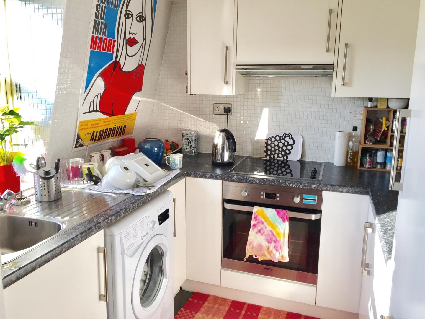 			UNDER OFFER , 1 Bedroom, 1 bath, 1 reception Flat			 Lanhill Road, MAIDA VALE