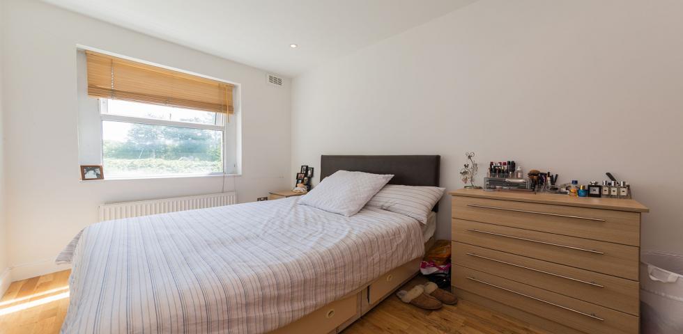			2 Bedroom, 2 bath, 1 reception Flat			 Iverson Road, WEST HAMPSTEAD