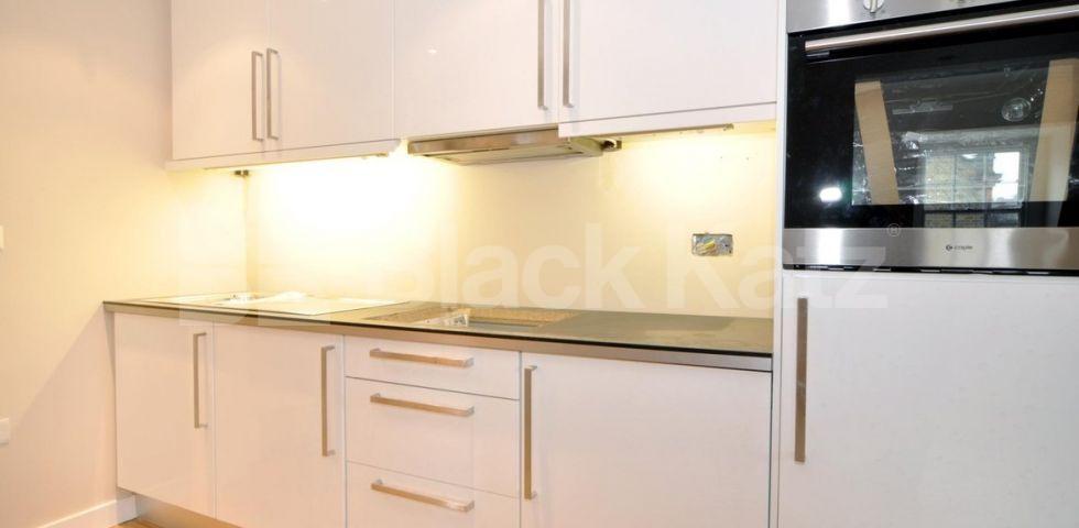 			RENT INCLUDES C/TAX,ELECTRIC AND WATER!, Studio Apartment, 1 bath, 1 reception Flat			 Lisson Grove, MARYLEBONE