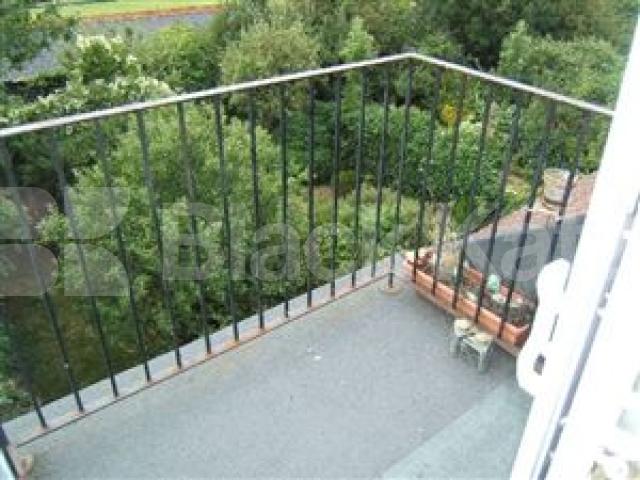 			2 Bedroom, 1 bath, 1 reception Flat			 Kings Avenue, MUSWELL HILL